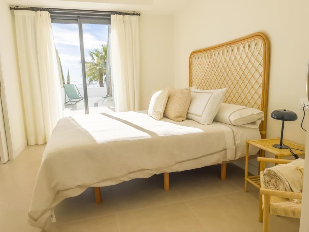 Penthouse On The Golden Mile ماربيا المظهر الخارجي الصورة