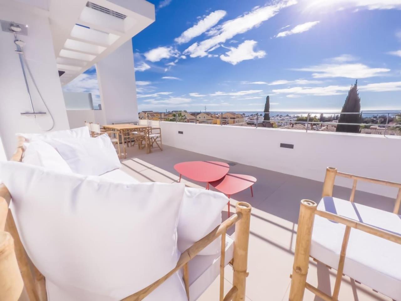 Penthouse On The Golden Mile ماربيا المظهر الخارجي الصورة