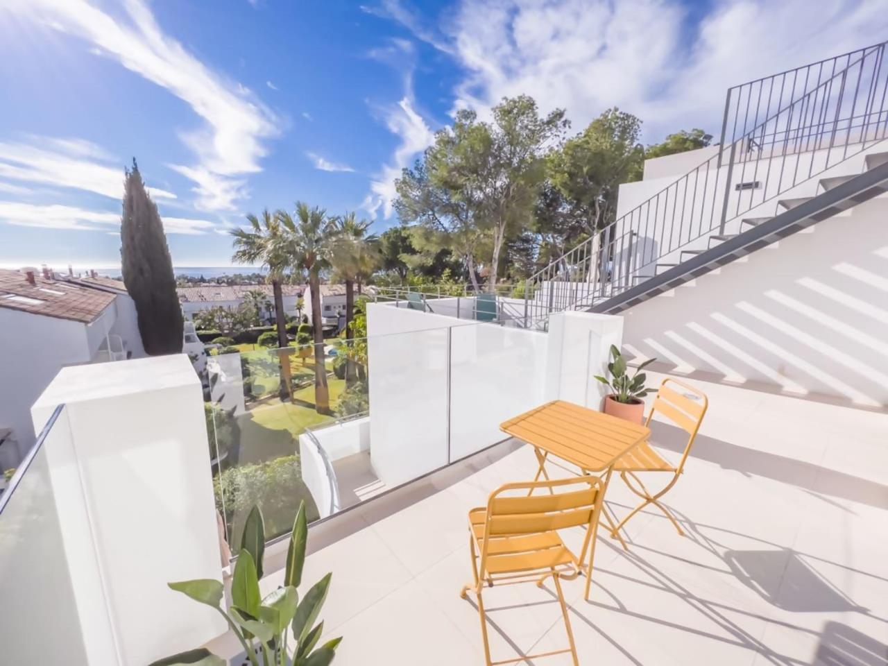 Penthouse On The Golden Mile ماربيا المظهر الخارجي الصورة