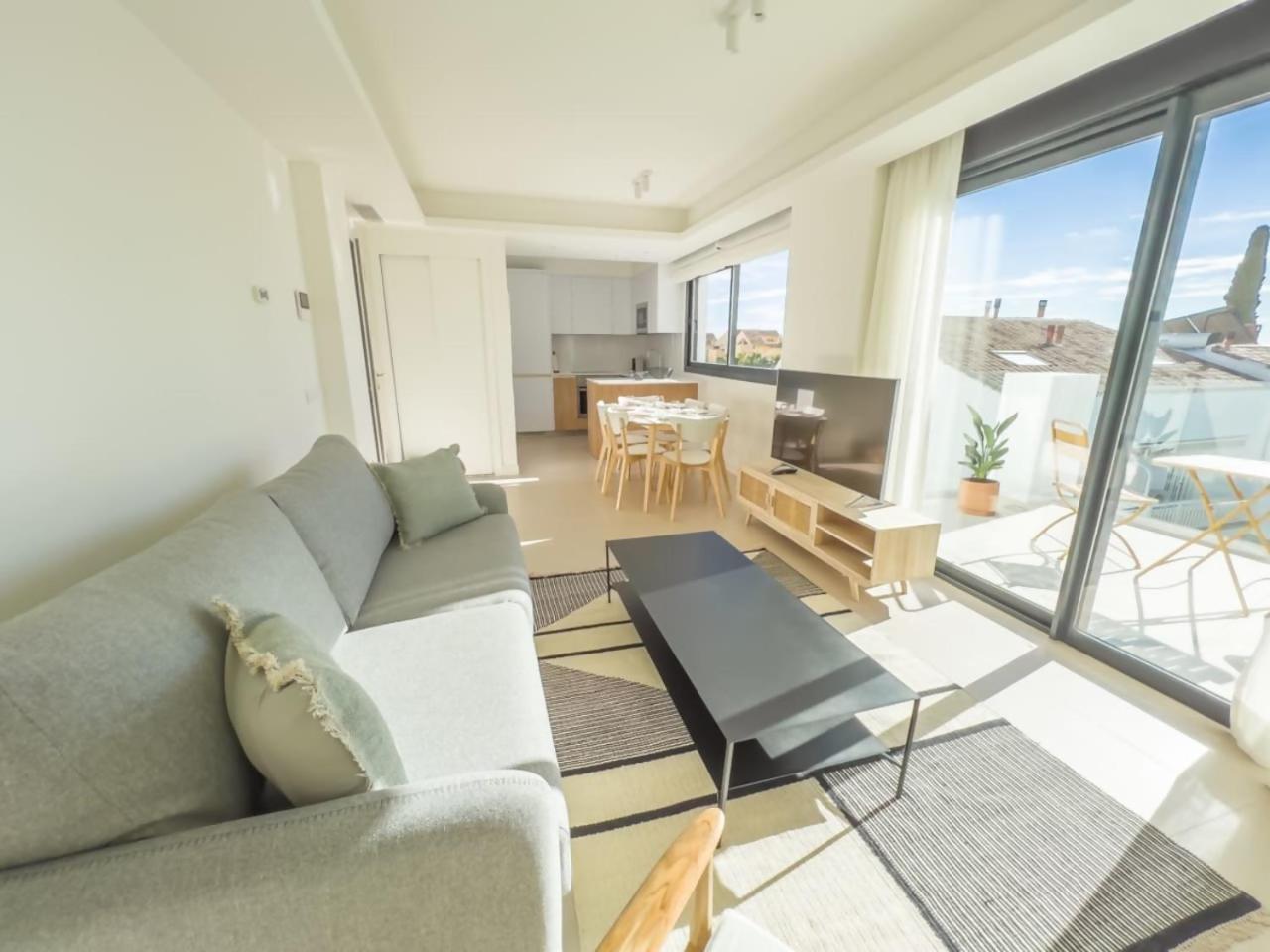 Penthouse On The Golden Mile ماربيا المظهر الخارجي الصورة