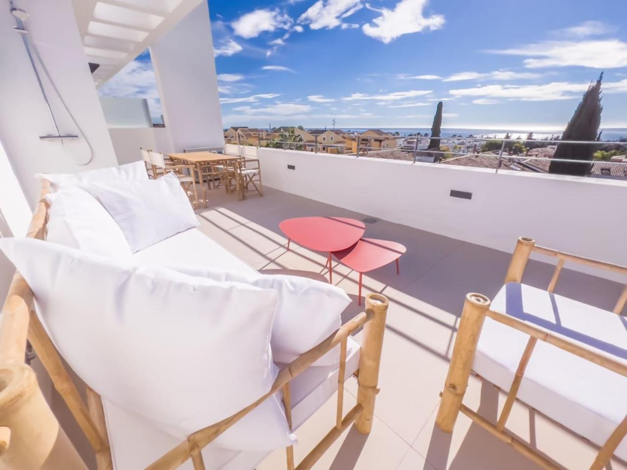 Penthouse On The Golden Mile ماربيا المظهر الخارجي الصورة