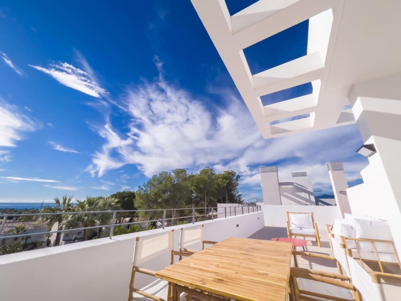 Penthouse On The Golden Mile ماربيا المظهر الخارجي الصورة
