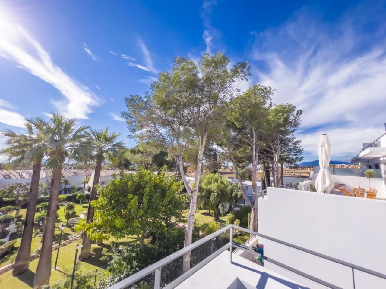 Penthouse On The Golden Mile ماربيا المظهر الخارجي الصورة